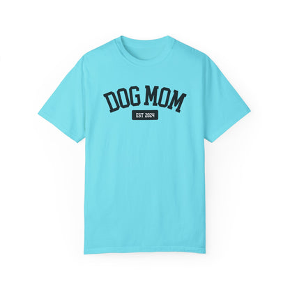 Personalized Dog Mom Varsity Style Unisex Garment-Dyed T-shirt