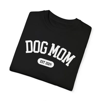 Personalized Dog Mom Varsity Style Unisex Garment-Dyed T-shirt